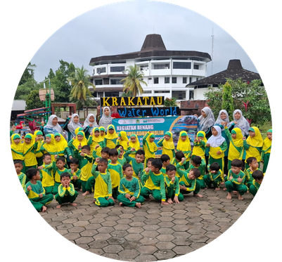 Kegiatan renang RAIT Waladun Sholih